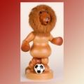 R�uchermann L�we mit Fu�ball