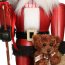 Ulbricht Nussknacker Weihnachtsmann mit Teddy
